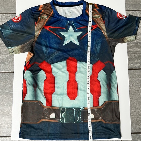 Medium Marvel Captain America Shirt - Picture 5 of 6